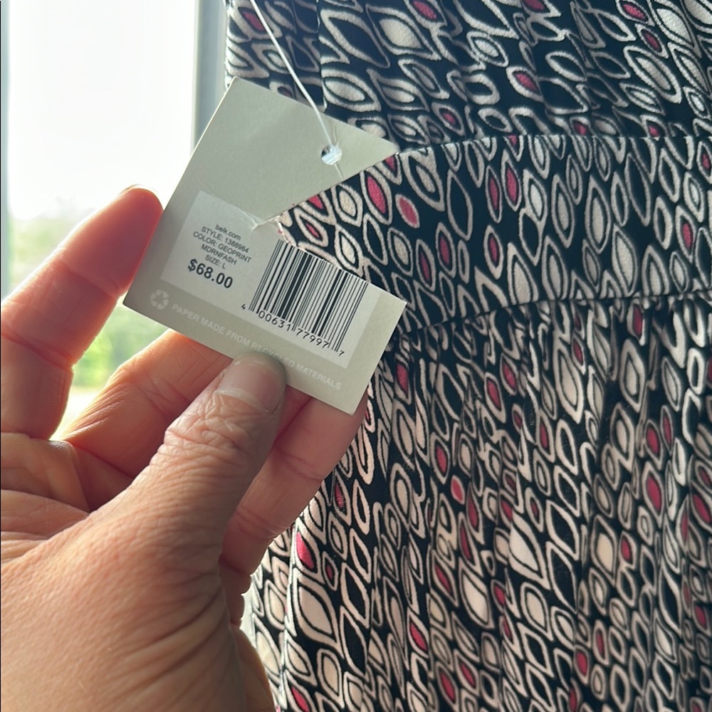 Black and White Patterned Dress - Picture 5 of 6